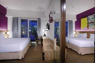 Hotel Fame Sunset Road